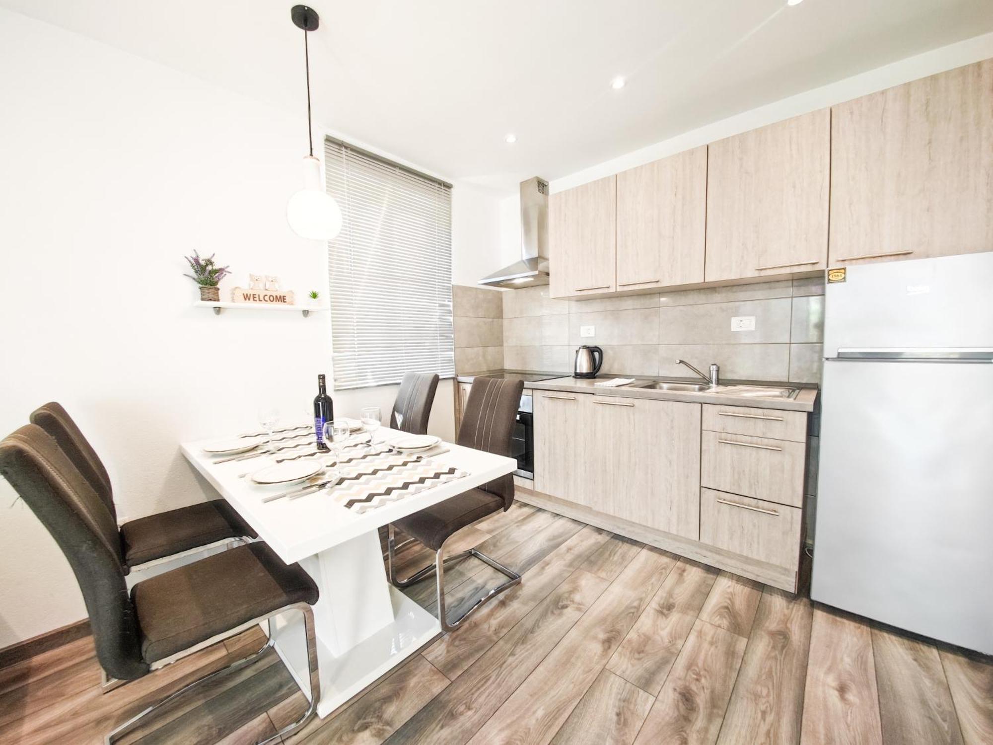 Apartman Biljana Makarska Ngoại thất bức ảnh