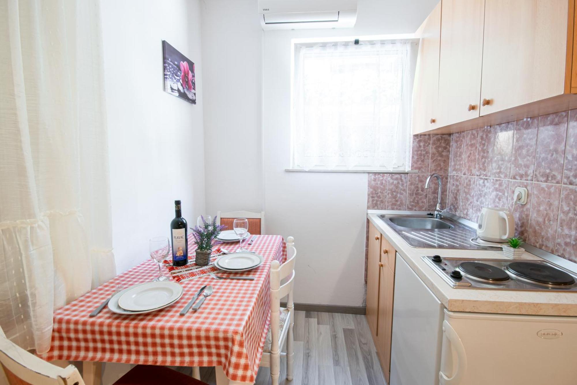 Apartman Biljana Makarska Ngoại thất bức ảnh