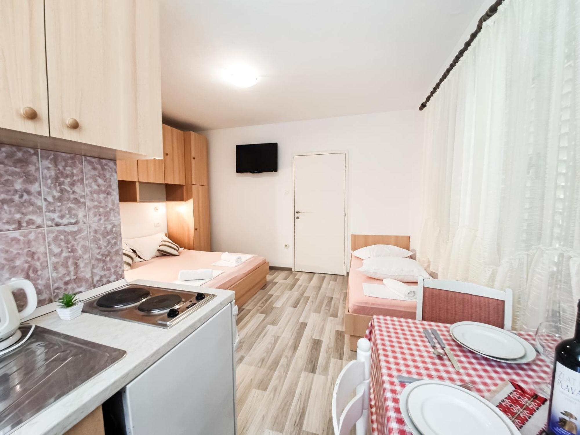 Apartman Biljana Makarska Ngoại thất bức ảnh