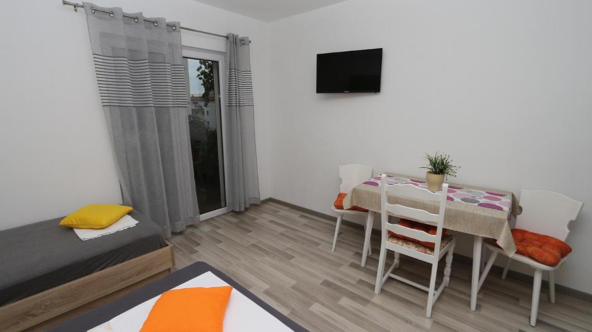 Apartman Biljana Makarska Ngoại thất bức ảnh